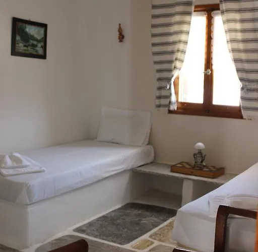 Traditional House By The Dom wakacyjny Agia Theodoti