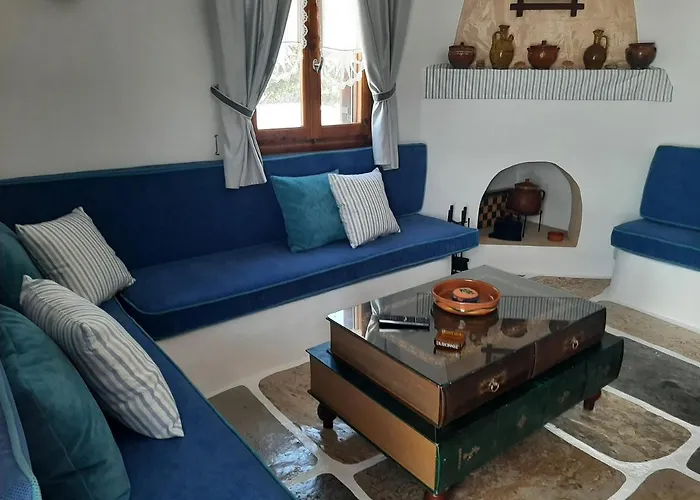 Nyaraló Traditional House By The