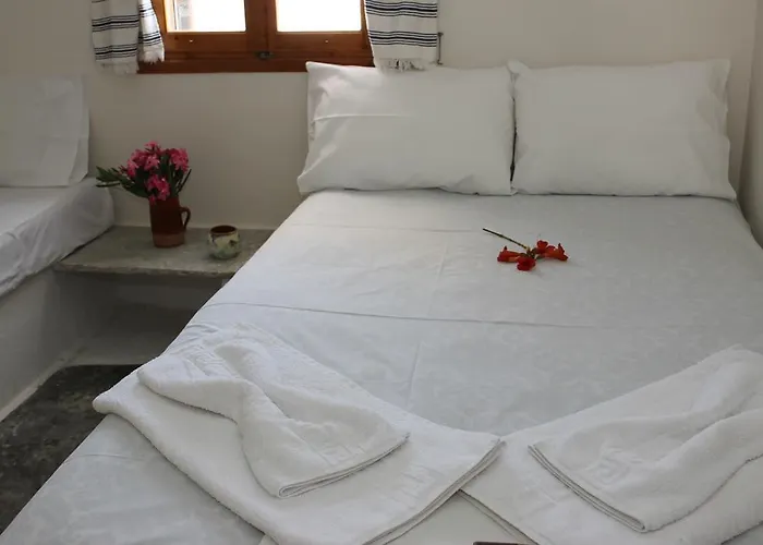 Nyaraló Traditional House By The