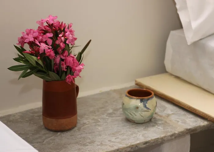 Traditional House By The Ajía Theodóti