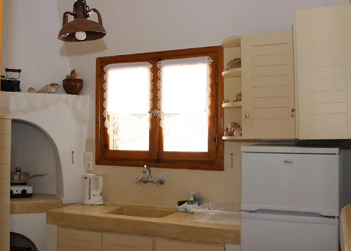 Nyaraló Traditional House By The Ajía Theodóti