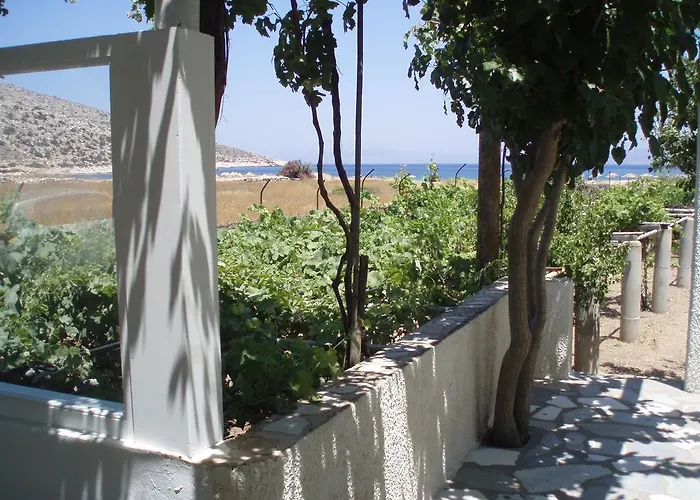 Nyaraló Traditional House By The *